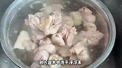 滋补羊肉萝卜汤的做法，原汁原味无需太多调料，汤浓甜鲜，真美味
