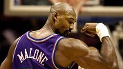 NBA的健美先生！邮差马龙教你徒手健身法