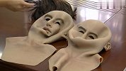广东三窃贼戴人皮面具网吧里作案 民警看上百次监控成功追踪