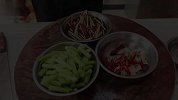 大厨教你做一道“芹菜炒香干”，口感爽脆味道鲜，简单易上手