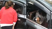 乘客行李箱装活人被网约车司机发现 女孩钻出箱子喊“叔叔报警”