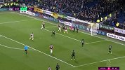 第43分钟伯恩利球员塔尔科夫斯基射门 - 打偏