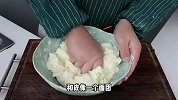 纯手工制作的酸辣土豆粉，软糯Q弹，胖乎乎的大口大口吃起来过瘾