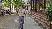 河南七旬老人疑“被股东”还惹官司 9万多元被法院执行冻结