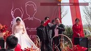 老丈人婚礼现场退还18万8彩礼，回门时又给了陪嫁，留100元图吉利，网友：这是真爱女儿