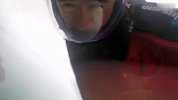 极限-15年-极限牛人滑翔伞起跳无动力掠海飞行-新闻