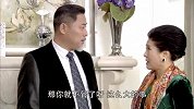 男子撞倒了晓君说跟自己没关系，被老婆妈妈一顿指责
