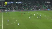 下半场补时第5分钟圣埃蒂安球员巴达抢断成功