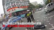 获百万拆迁款后精神异常 男子街头撒钱欲自杀