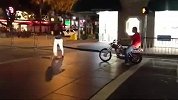 搞笑-20120326-新买的摩托驾不住啊！【酷客春季首发】