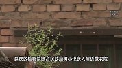 19岁智力残疾女孩遭性侵产女，和妹妹去垃圾桶捡吃的