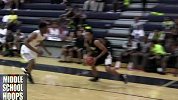 街球-14年-全美初中联赛：Isaiah_Kelly低位强势双手隔扣-专题