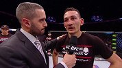 UFC-15年-UFC Fight Night 60赛后：荷洛威获胜后擂台采访-专题