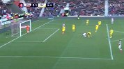 第38分钟唐卡斯特球员科平杰射门
