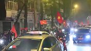 国家狂欢日！越南U23杀入亚洲杯四强 民众上街狂欢这一幕似曾相识