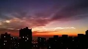 北京天空现“神秘光线”网友惊奇晒照 专家:应该是飞行器尾流