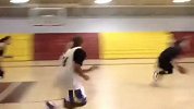 NCAA-暴力美学！ 尚平NCAA训练赛快攻扣篮-花絮