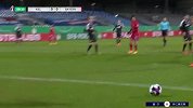 第9分钟拜仁慕尼黑球员基米希射门 - 打偏