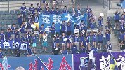 中超-14赛季-联赛-第15轮-大连阿尔滨球迷打出横幅要求球队留在大连-花絮