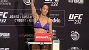 UFC232官方称重仪式集锦 冠军战选手体重全部通过