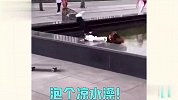 滑板鬼才一出街，你们这是专业搞笑的吧？
