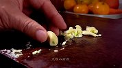 炒茼蒿原来也有窍门，这样炒色泽碧绿，口感脆嫩，简单好吃又营养