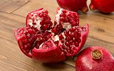 夏季女性常吃石榴，身体会发生哪些改变？有助于抗氧化、降胆固醇