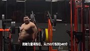 340斤男生展示8块腹肌走红