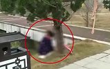 女子丝袜缠颈跪在湖边 路人走近一看慌忙报警