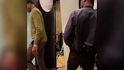 来啦老弟！巴雷特抵达芝加哥开启全明星之旅第一天