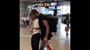 西甲-1718赛季-机场尬舞+摸头杀工作人员 皮主席嗨闹浦东机场-专题