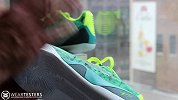 篮球-14年-Nike_Kobe_9_Em复活节版本实战大秀-专题