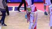 CBA-1617赛季-真兄弟！杰特重回济南受全场欢呼 全队互相拥抱鲜花赠前队友-专题