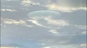 墨西哥上空现奇异云层 犹如神秘“飞碟”