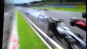 F1比利时站现恐怖大撞车阿隆索险遭不测