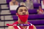 NCAA比赛惊现神操作 波士顿大学球员集体戴口罩上场打比赛