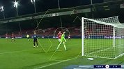 第88分钟尼斯球员莫里斯射门 - 打偏
