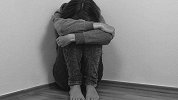 父亲奸淫亲生女儿还录视频 3年后母亲才发现
