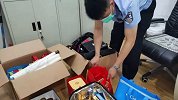 男子住宾馆1年不让打扫 警察进门后惊呆：藏宝阁啊