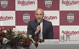 37岁生快！伊涅斯塔出席新闻发布会 亲承与神户胜利船续约两年