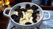 腐竹炒什么好吃，腐竹炒黑木耳特别的好吃