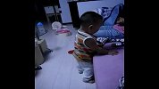 [搞笑]14个月宝宝的震撼街舞