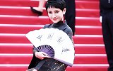 中国网红扎堆戛纳红毯，女星赖着不走遭保安驱赶，网友：脸丢完了
