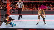 WWE-17年-RAW第1261期：女子单打赛班克斯VS贝莉-精华
