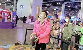 【鞋圈儿】投篮机娃娃机都有！带你玩转SneakerCon