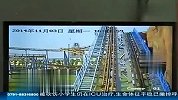 旅游-150105-过山车故障半空中骤停 游客高空惊魂
