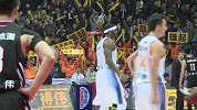 CBA-1617赛季-安保升级球迷和谐 郭艾伦：我把满场嘘声当作加油声-新闻