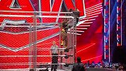 RAW第1489期：大E欧文斯残酷铁笼赛 罗林斯赛后突袭引混战