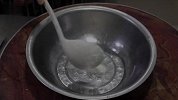“糖醋茄盒”这样做火了，酸甜酥脆，色香味俱全，大人小孩都爱吃