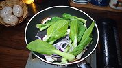 炒香菇的家常做法，简单又好吃的香菇炒青菜，味道鲜美